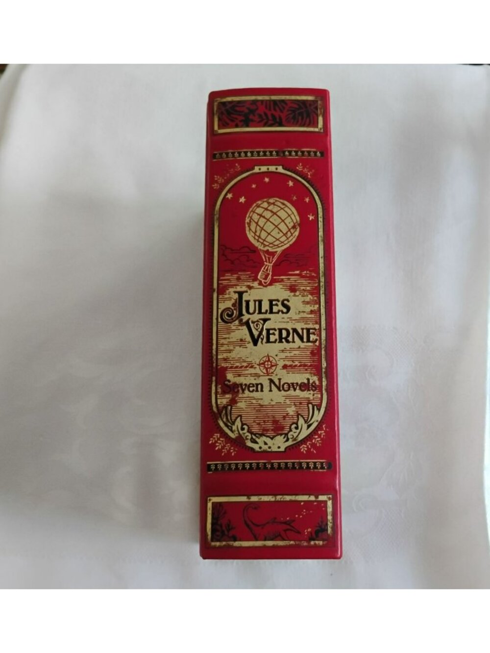 Jules Verne Seven Novels Hardcover, Barnes & Noble 2010 Leather Red Gilt Cover - Picture 3 of 6